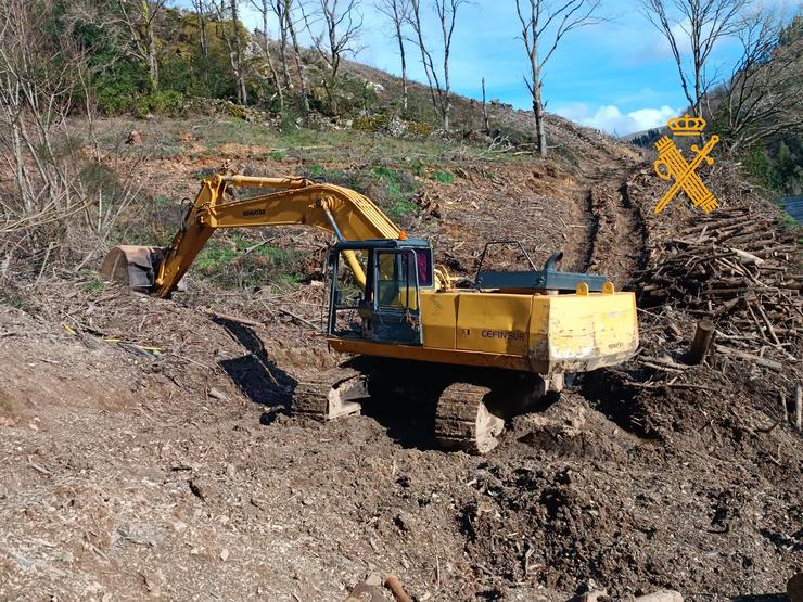 Detidos dous veciños de Sober de 32 e 40 anos por subtraer un martelo hidráulico das obras da A-6 / GARDA CIVIL