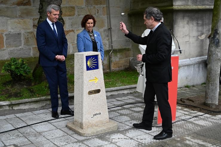 O presidente da Xunta, Alfonso Rueda, e a alcaldesa accidental de Bilbao, Amaia Arregi / DAVID DE HARO