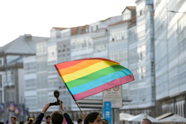 Arquivo - Unha bandeira do colectivo LGTBI+ durante unha manifestación polo Orgullo LGTBI+, a 28 de xuño de 2023, na Coruña, Galicia (España). Esta manifestación, cuxo lema é ?Revoltas do pasado, celebración do presente e conquistas de futuro?, está ou. M. Dylan - Europa Press - Arquivo / Europa Press