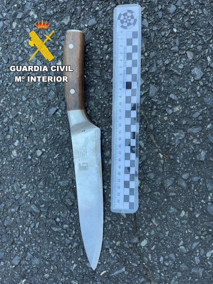 Imaxe do coitelo utilizado no asalto.. GARDA CIVIL 
