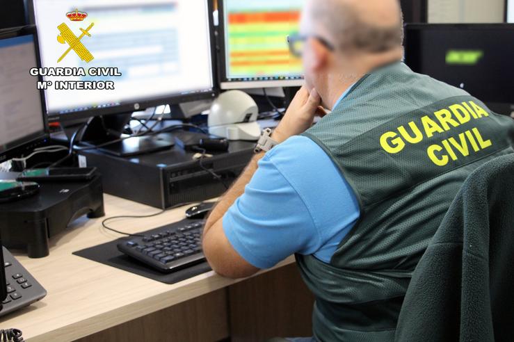 Arquivo - Equipo ciberdelincuencia Garda Civil. GARDA CIVIL - Arquivo / Europa Press