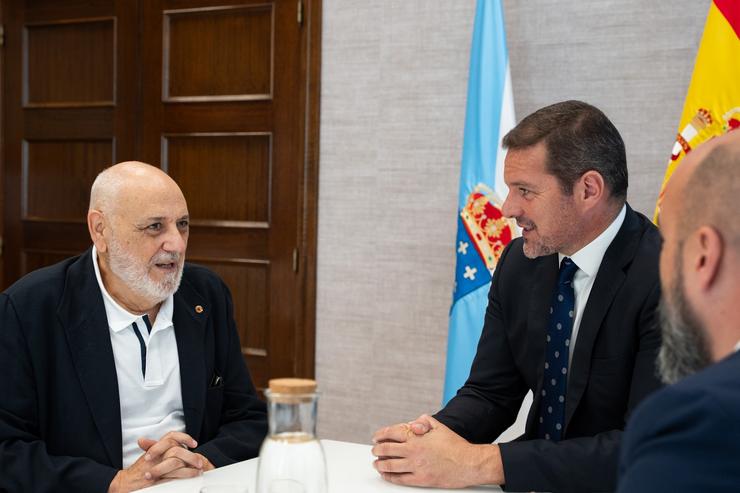 O conselleiro de Cultura reúnese co director de Icomos en España para abordar temas de relevancia en patrimonio. XUNTA 