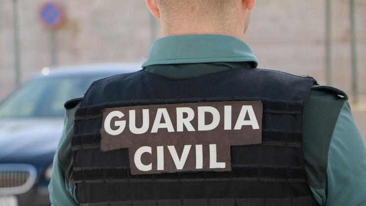 Imaxe dun axente. GARDA CIVIL