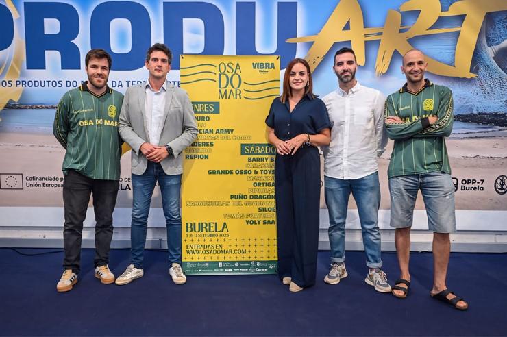De esquerda a dereita: Marcos Reimunde, Javier Arias, Carmela López, Daniel García e Diego Campo