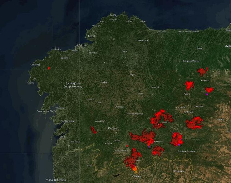 Mapa de superficie queimada por incendios forestais en Galicia, segundo o sistema de información EFFIS da UE (programa Copernicus) a 20 de agosto de 2025.. EFFIS-COPERNICUS UE
