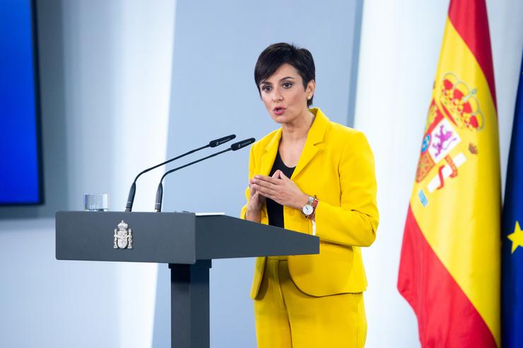 A ministra de Vivenda e Axenda Urbana de España, Isabel Rodríguez, durante unha rolda de prensa 