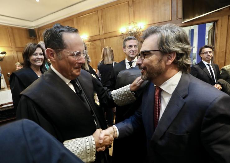 O maxistrado Jacinto José Pérez Benítez tomou posesión este venres como novo presidente da Audiencia Provincial de Pontevedra, un acto no que saudou ao conselleiro de Presidencia, Xustiza e Deportes, Diego Calvo / XUNTA / Europa Press