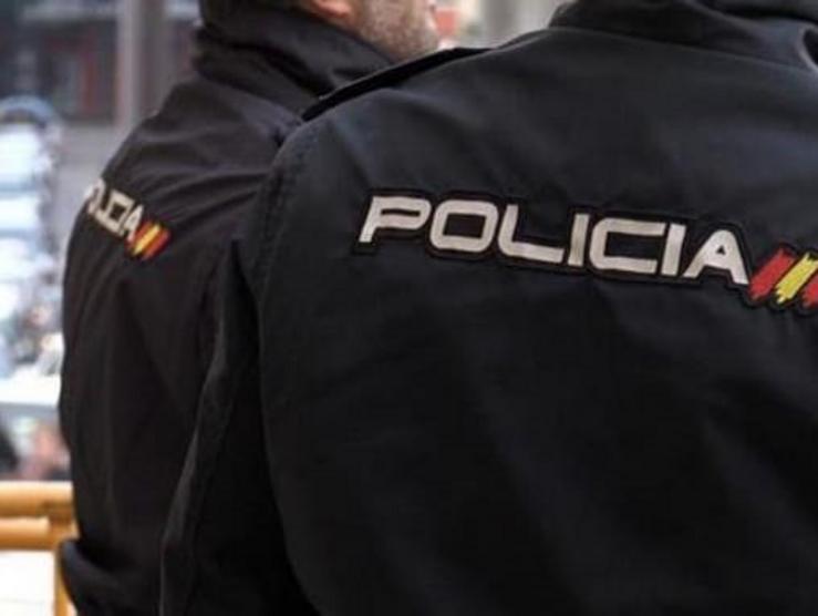 Foto de arquivo de varios axentes da Policía Nacional de Valladolid / POLICÍA NACIONAL DE VALLADOLID - Arquivo