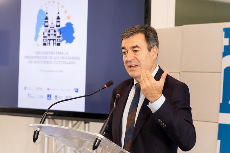 O conselleiro de Educación, Román Rodríguez 