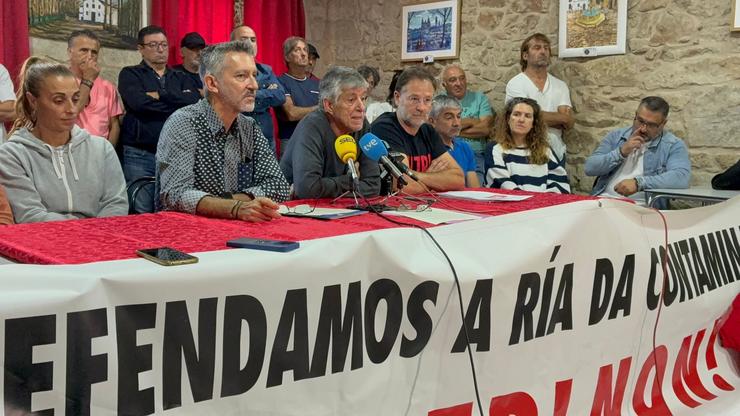 Rolda de prensa de Adega, APDR e CIG sobre Altri. APDR 