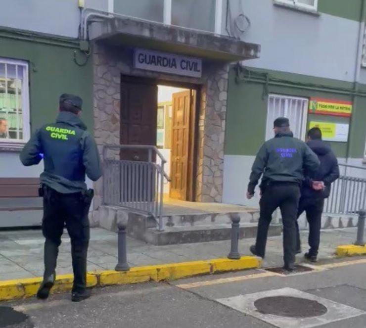 Detido por causar un incendio nunha roza en Becerreá. GARDA CIVIL / Europa Press