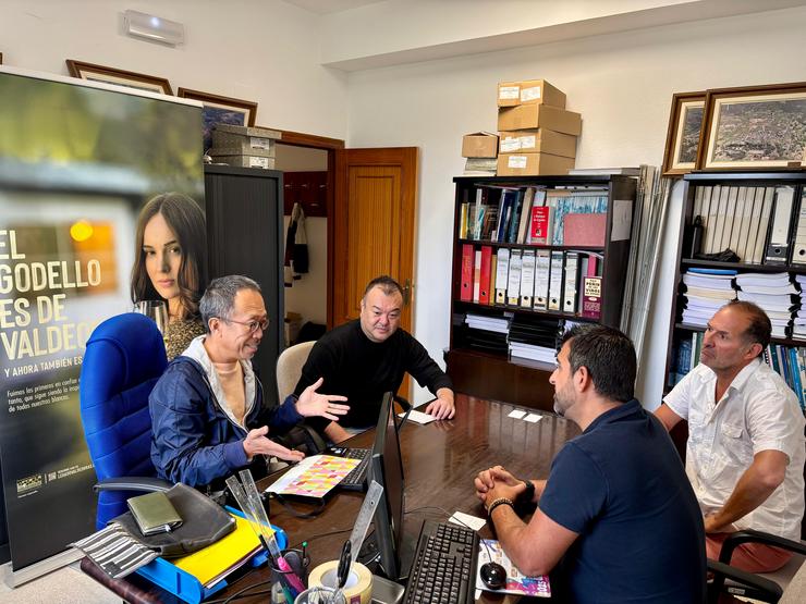 Kenichi Ohashi e Koichi Kajiya na sede do Consello Regulador. Foto: CRDO Valdeorras.