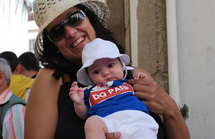 Neno coa súa nai no Día da Patria Galega