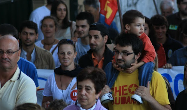 Manifestación en Ferrl contra os recortes