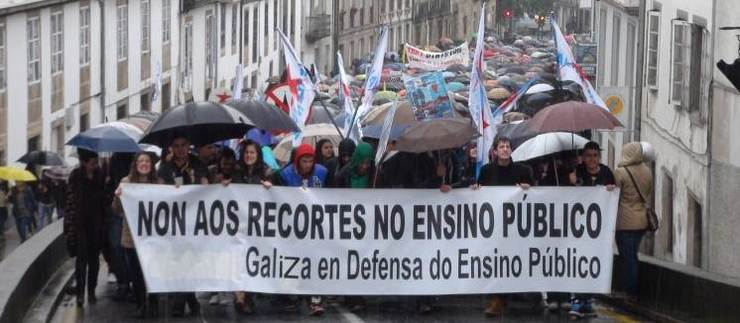Folga de estudiantes en contra da LOMCE e da privatización do ensino 