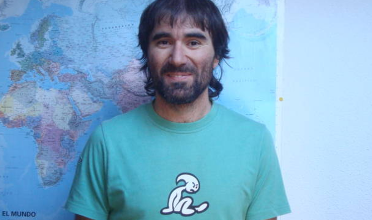 O autor asturiano Enrique 'Quique' Faes