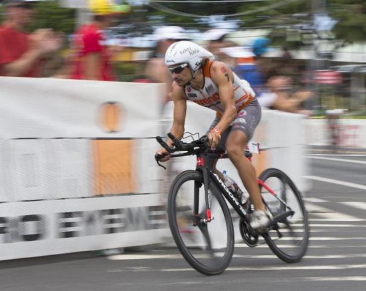Iván Raña, no segmento da bicicleta.