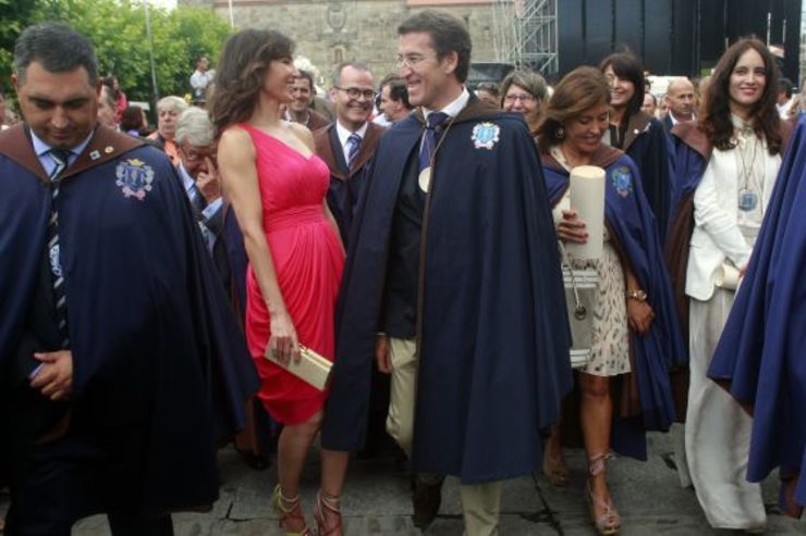 Feijóo con Paloma Lago na Feira do Cocido de Lalín 