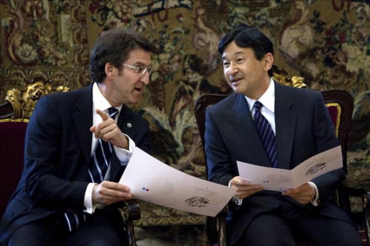 Feijóo co príncipe Naruhito 
