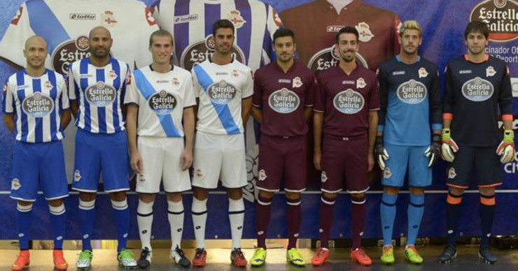 Laure, Manuel Pablo, ÁlexB, Juan Domínguez, Canella, Cuenca, Fabricio e Lux, coas novas camisolas. 