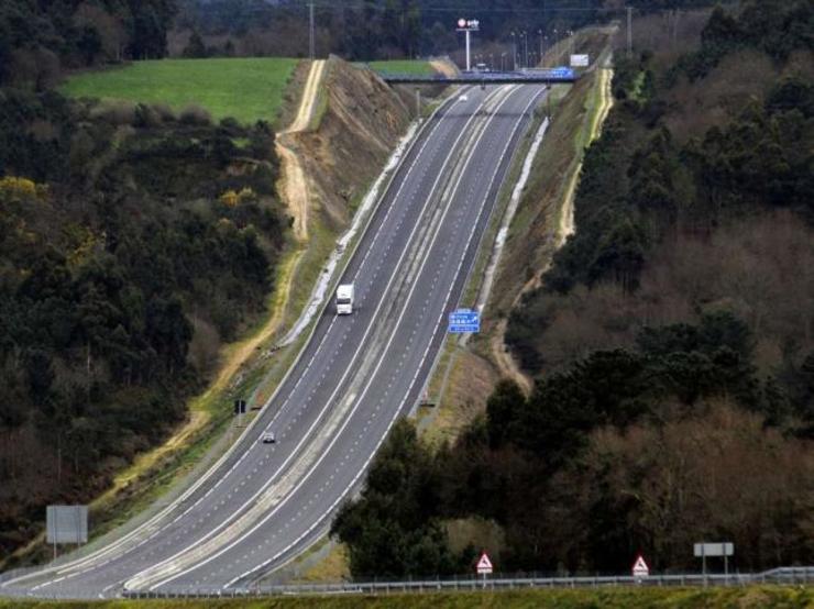 A AP53, a autoestrada que une Santiago con Ourense