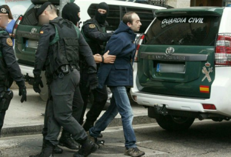 Detencion dun independentista durante a Operación Jaro, que o Estado vincula con Resistencia Galega 