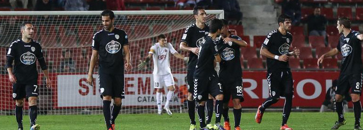 Os lucenses celebran o gol de Sergio Marcos. 