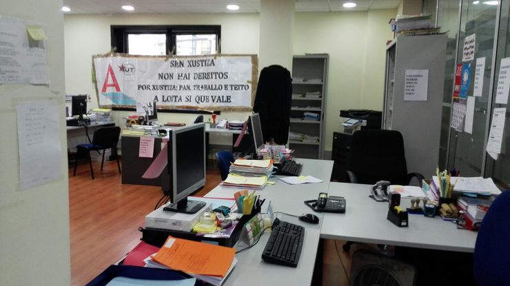 Protesta no xulgado de Violencia de Xénero de Vigo por falla de medios / vigoalminuto.com - Arquivo