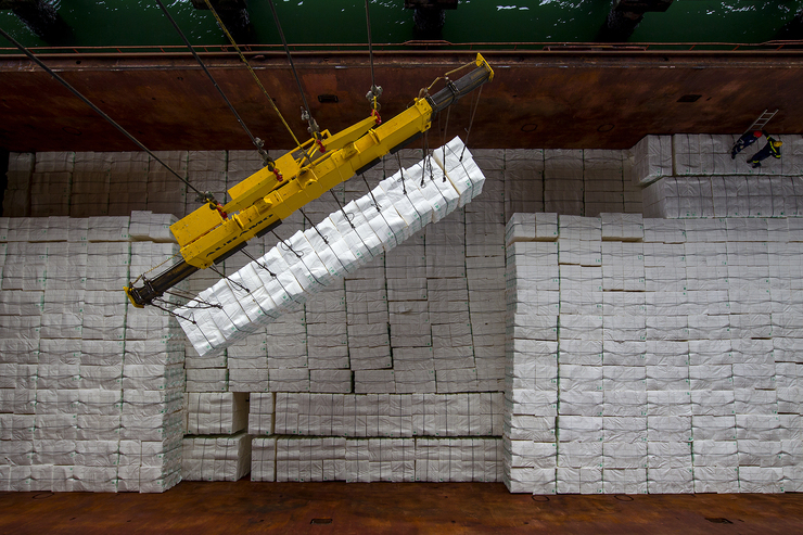 Producción de papel na fábrica de Ence en Lourizán, pontevedra, nunha imaxe facilitada pola empresa