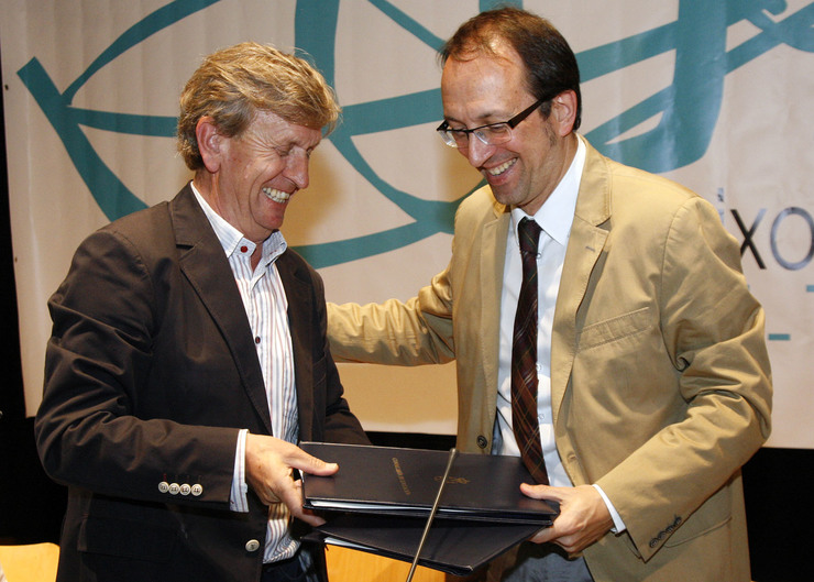 Carlos Crespo recibe un premio da Xunta 