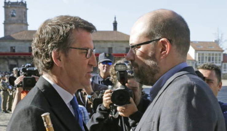 Alberto Núñez Feijóo e Martiño Noriega nun acto oficial no Obradoiro 