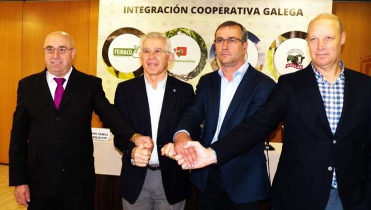 Sinatura do convenio das 4 cooperativas leiteras galegas