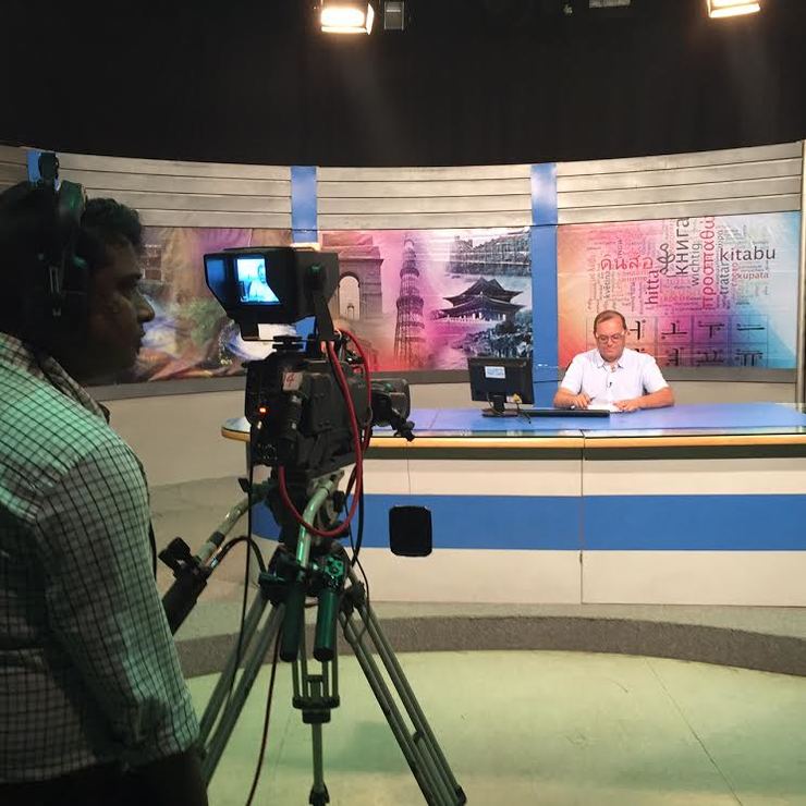 Rei-Doval participa nun programa televisivo na India