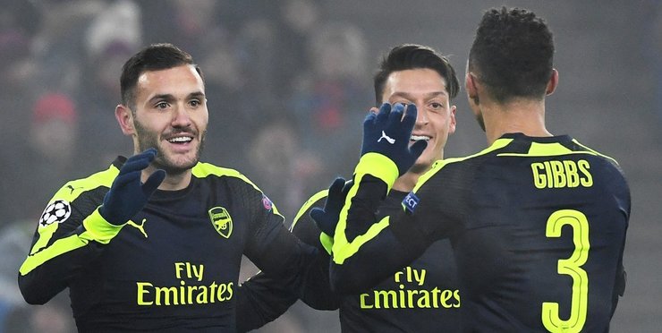 Lucas Pérez, tres goles co Arsenal en Basilea. 