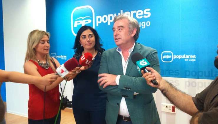 Elena Candia e José Manuel Barreiro nun acto en Lugo 