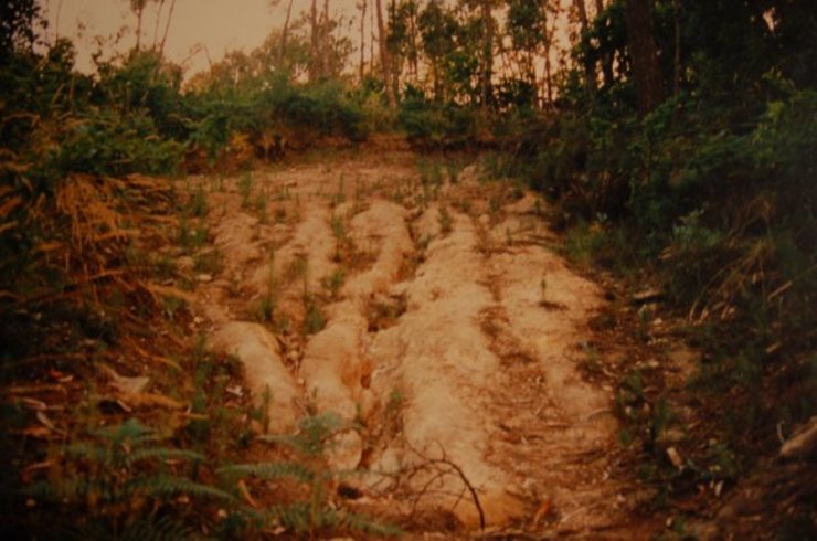 Crater aparecido en Outes en 1994 e sobre ao que, a día de hoxe, hai moitas incógnitas 