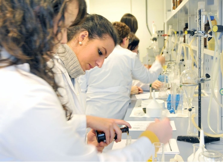 Laboratorio de Farmacia na Universidade de Santiago / USC.