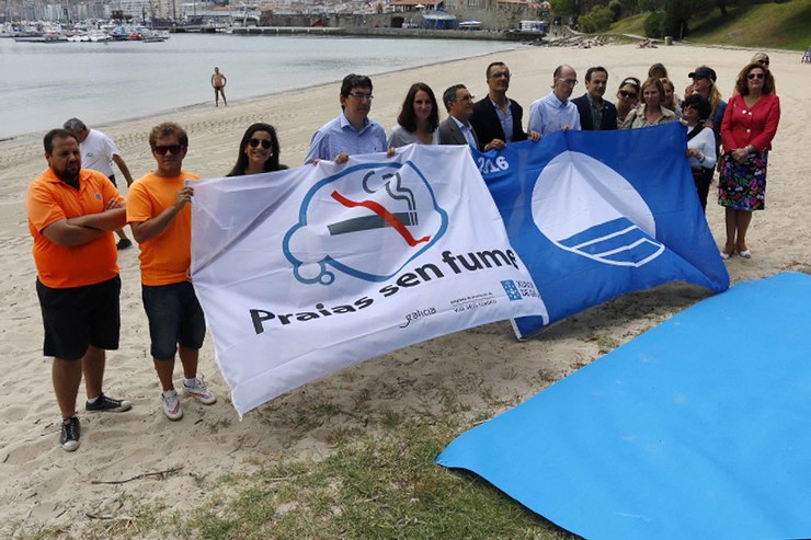 Presentación en Baiona da Rede galega de praias sen fume 