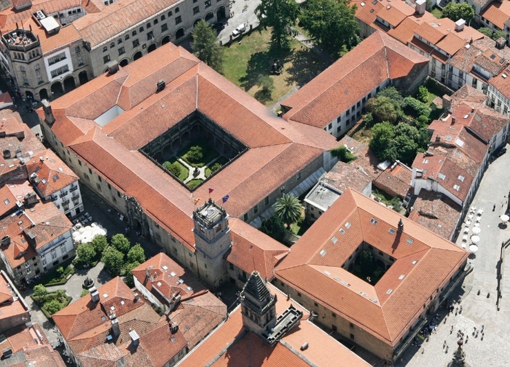 Vista áerea área histórica de Santiago 