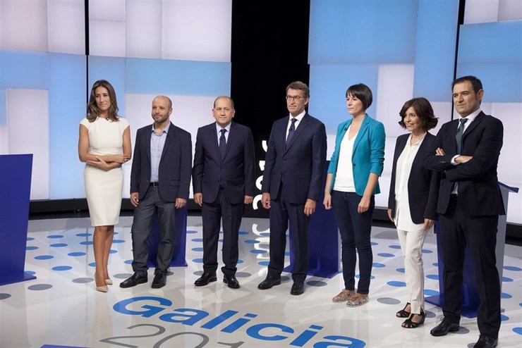 Os candidatos de PPdeG, PSdeG, En Marea, BNG e C's cos conductores do debate na CRTVG 