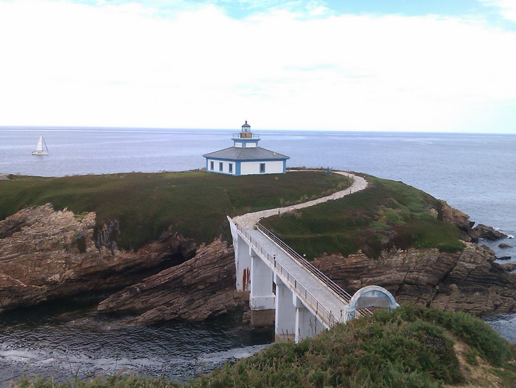 Faro en Illa Pancha