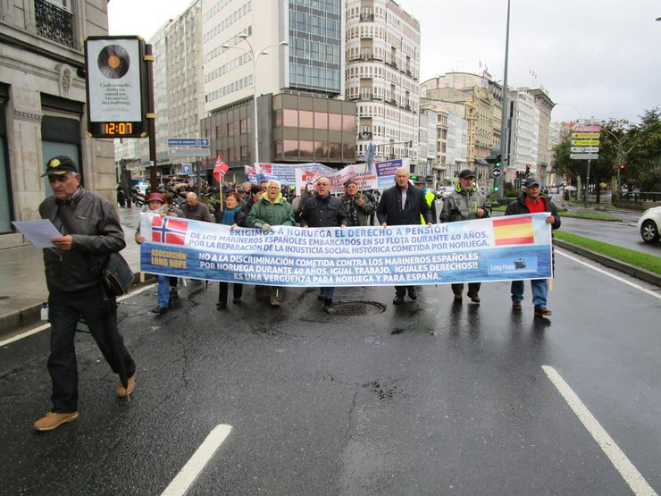 Manifestación da Asociación de ex-mariñeiros de Noruegos 