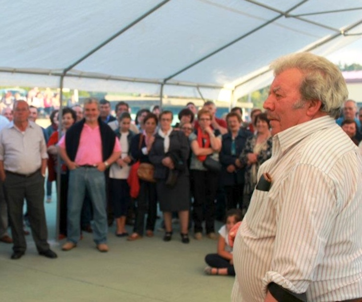 Guillermo da Rabadeira un dos regueifeiros bergantinñáns que estivo presentes na homenaxe a Mandián e Calviño 