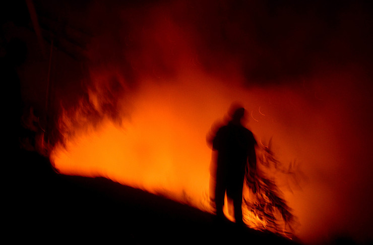 Lume en Nigrán, en plena onda de incendios en Galicia a mediados de outubro de 2017 