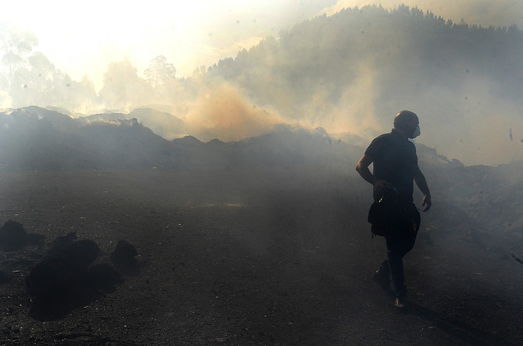 Punto verde de Fragoselo, en Coruxo (Vigo), no que se atopa a planta de biomasa, totalmente arrasado polo lume da vaga de incendios que asolou Galicia en pleno mes de outubro 