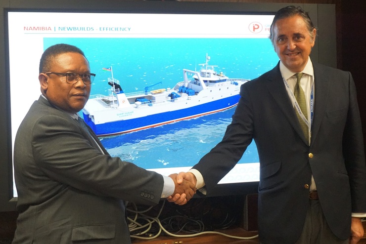 O presidente de Nova Pescanova e o ministro de Pesca de Namibia