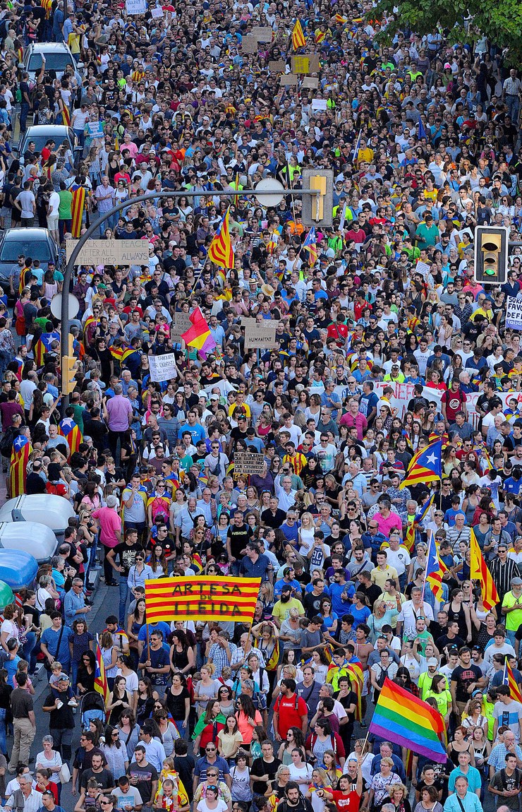 Manifestación en Lleida tralo referendo de independencia 
