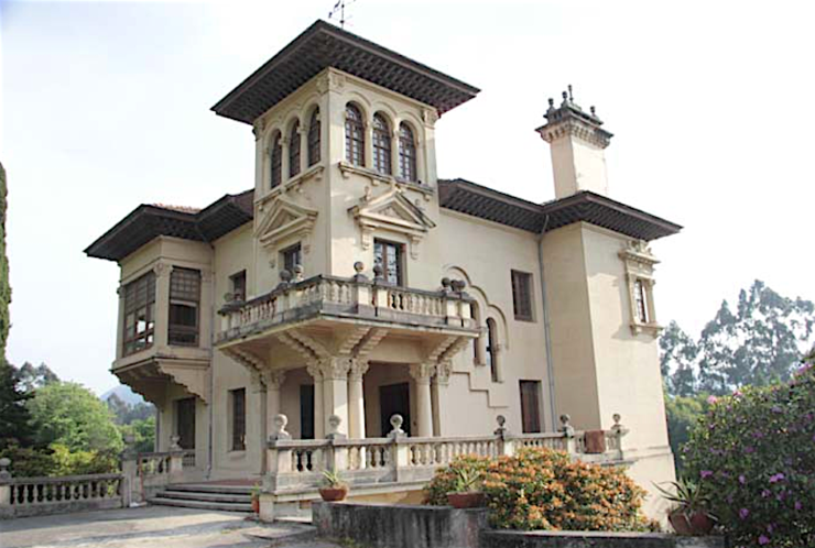 Casa colonial en Viveiro, á venda por 1,5 milllóns de euros 