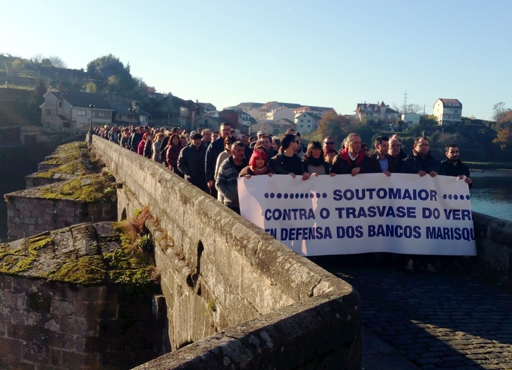 Manifestación contra o transvasamento do Verdugo / Europa Press