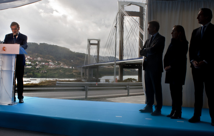 Rajoy, Ana Pastor, Rajoy e Íñigo Gómez de la Serna / na inauguración da ampliación da Ponte de Rande / Miguel Núñez